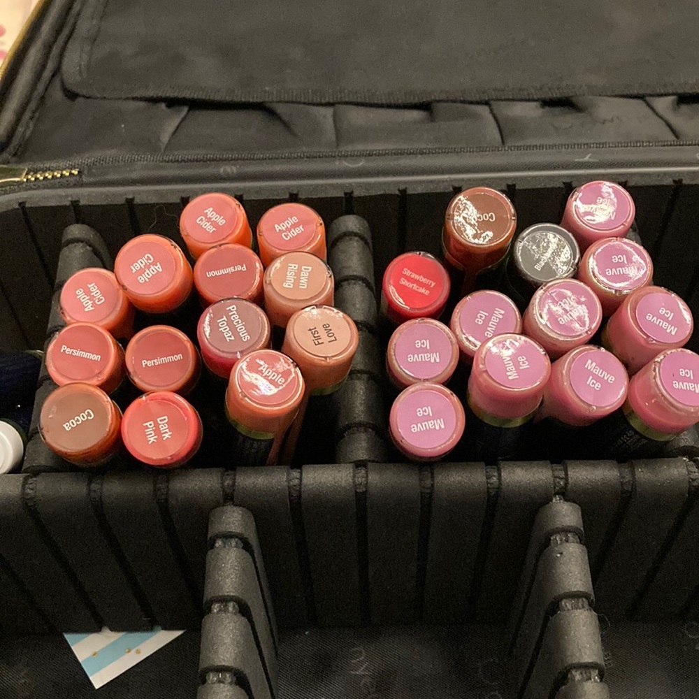 2 Lipsense colors